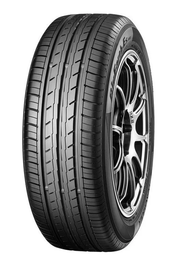 Yokohama BluEarth-Es ES32 235/45 R17 97V